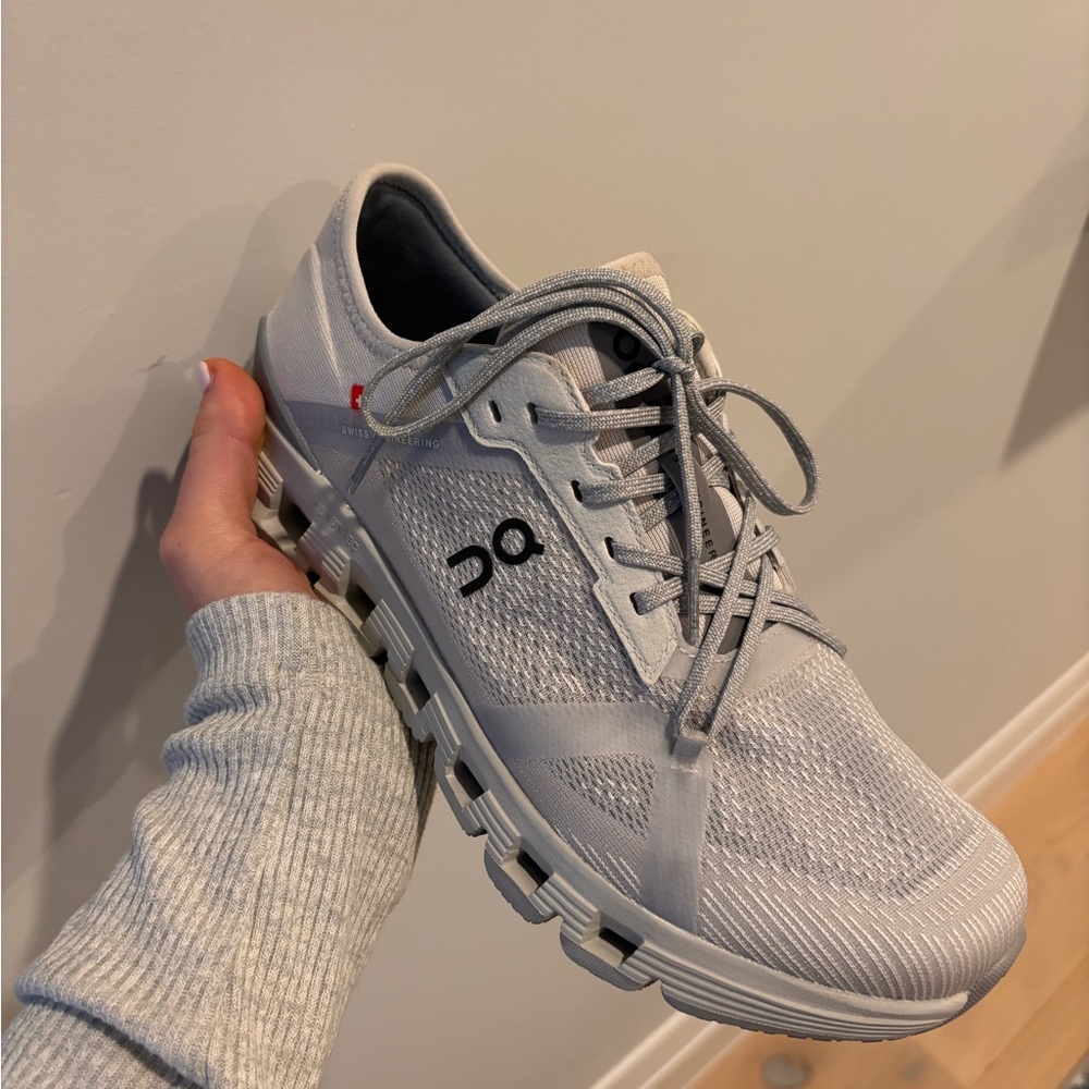 On Running Light Gray Cloud Sneakers - Picture 3 of 4